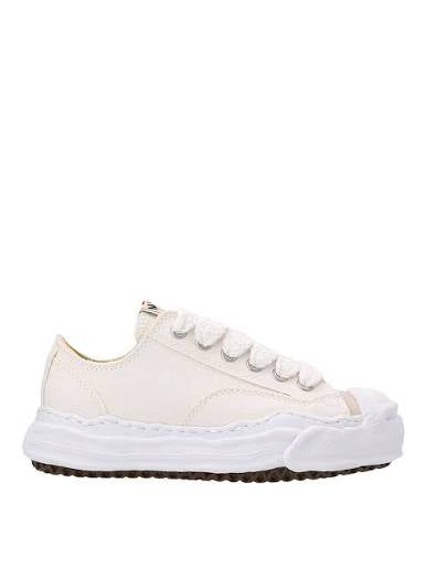 Shoes supplier